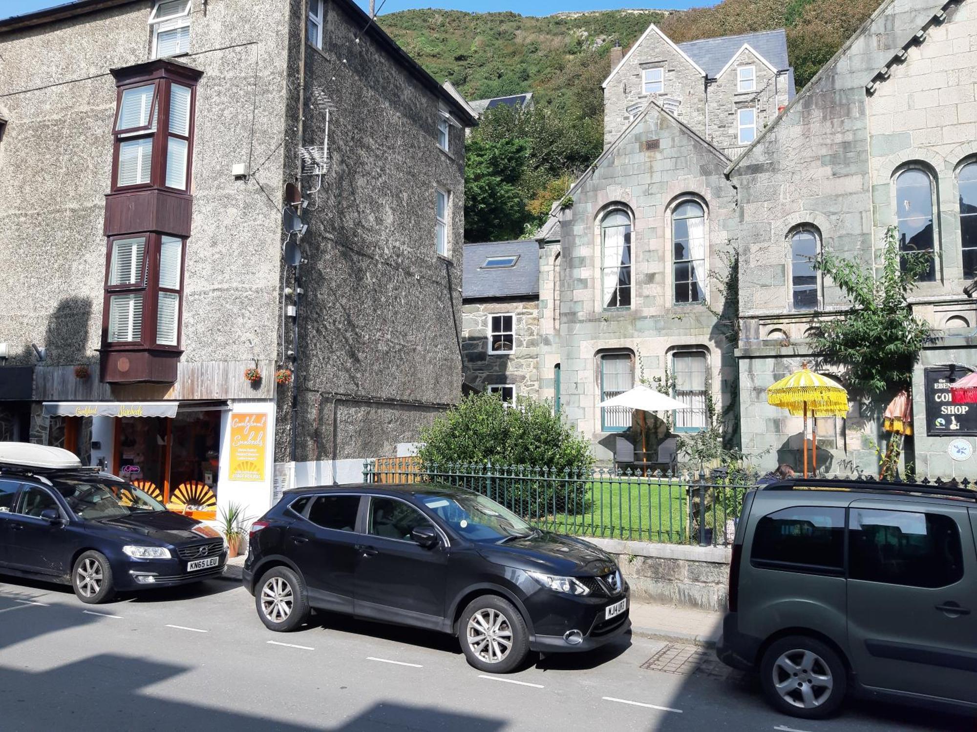 Ground Floor Barmouth Centre Apartment With Garden Extérieur photo